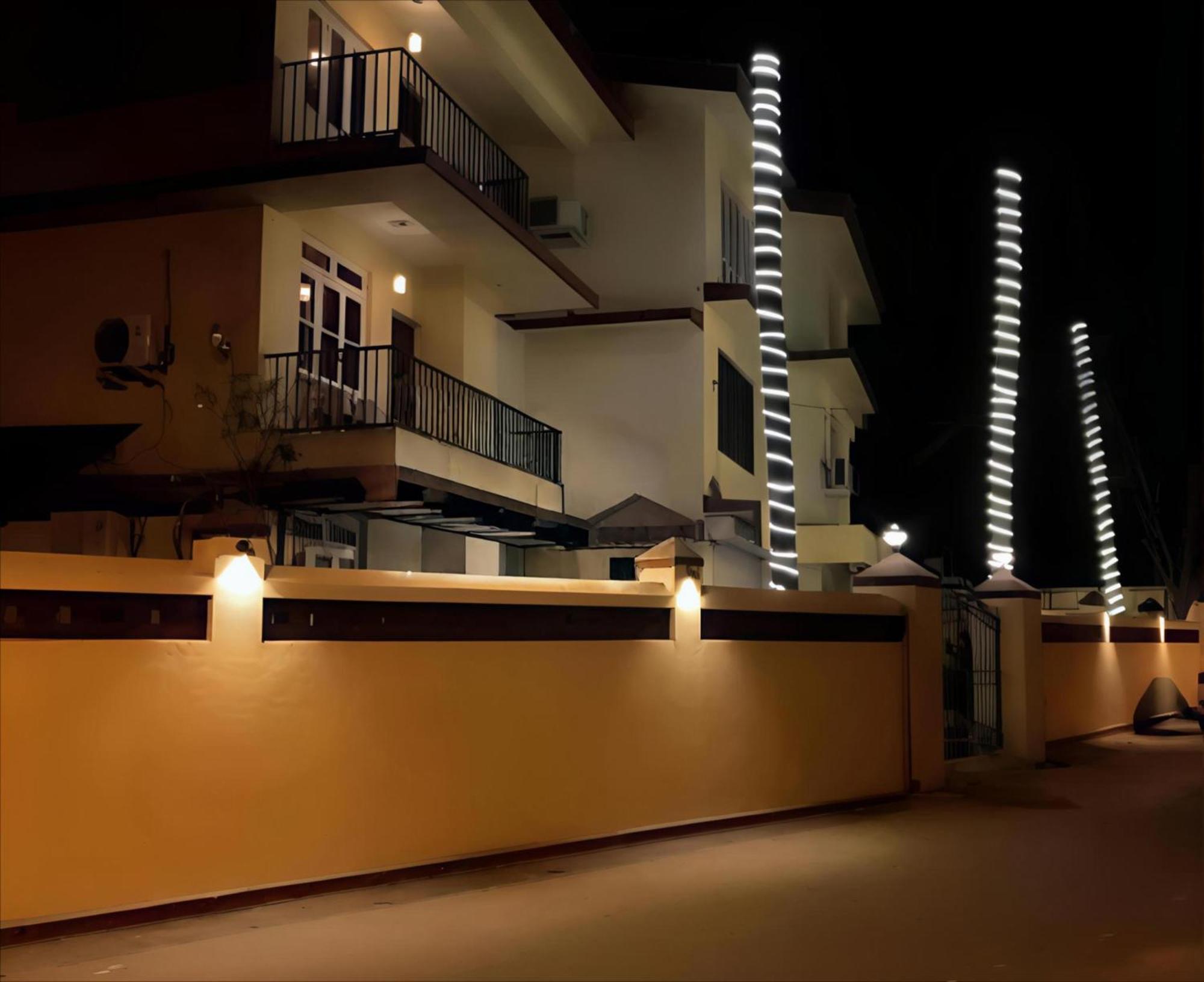 Ocean Walk Apartments 2Bhk Calangute Esterno foto