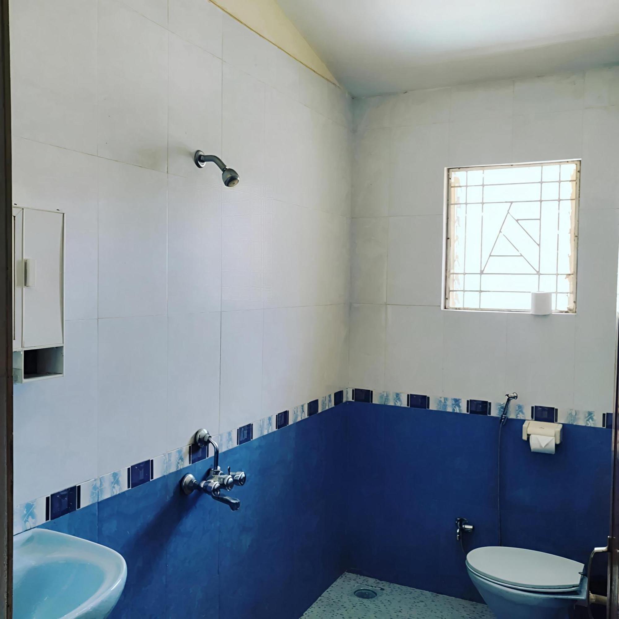 Ocean Walk Apartments 2Bhk Calangute Esterno foto
