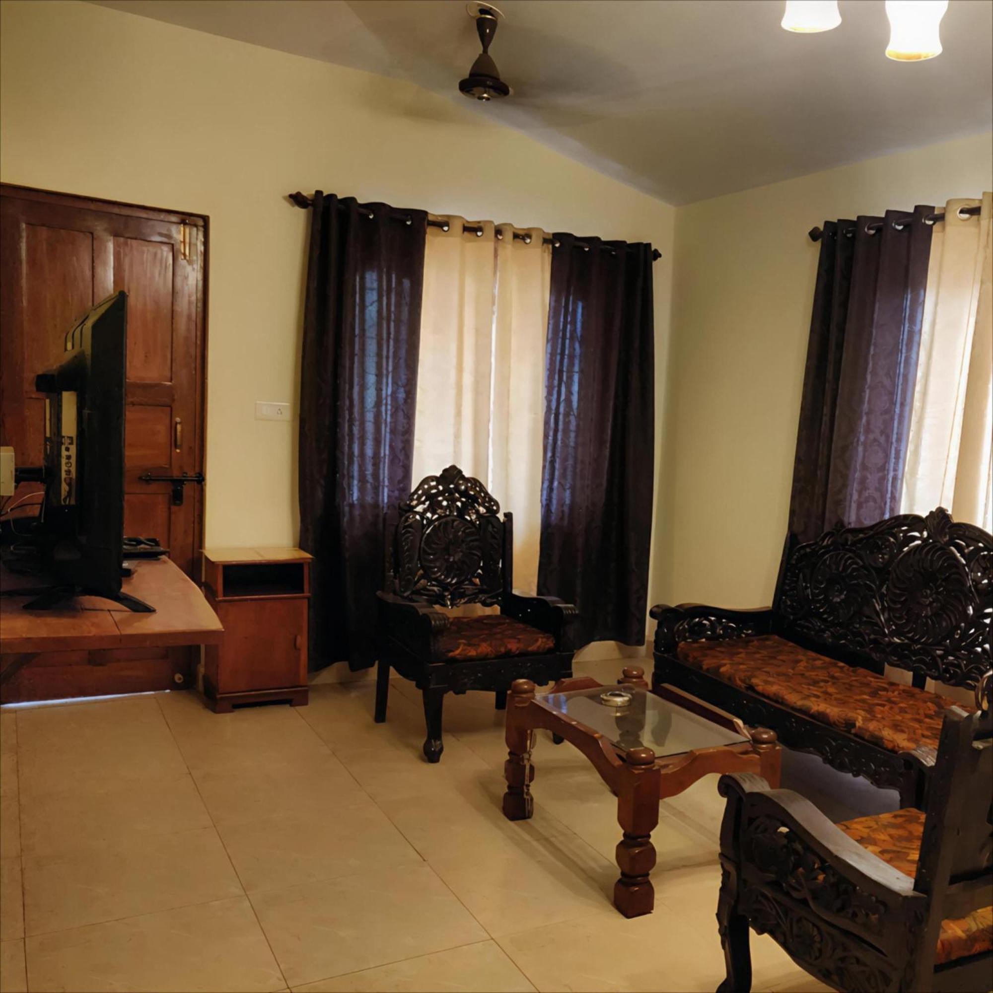 Ocean Walk Apartments 2Bhk Calangute Esterno foto