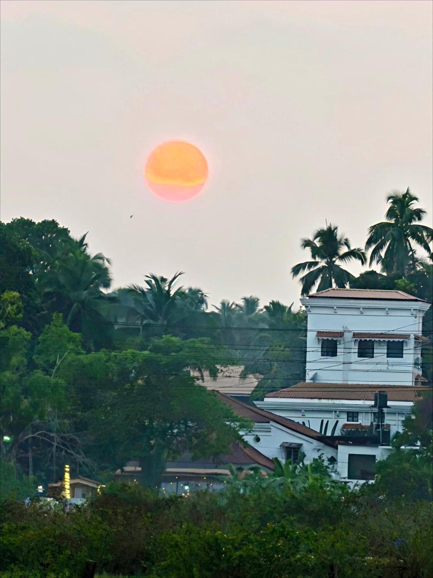 Ocean Walk Apartments 2Bhk Calangute Esterno foto